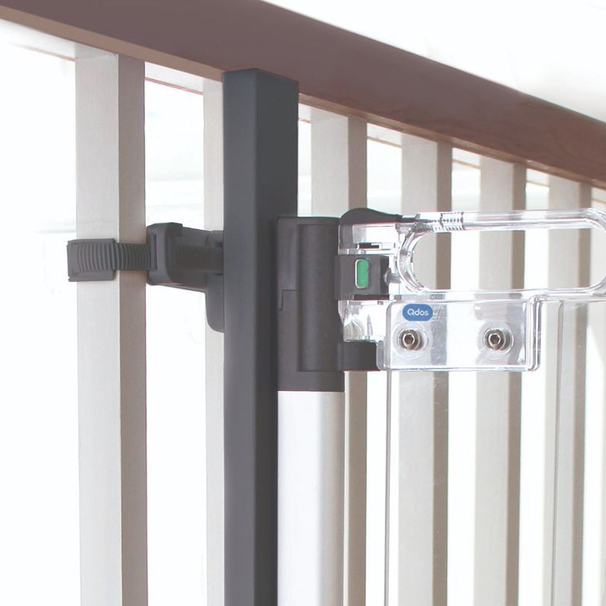 Banister universal gate sales mounting kit